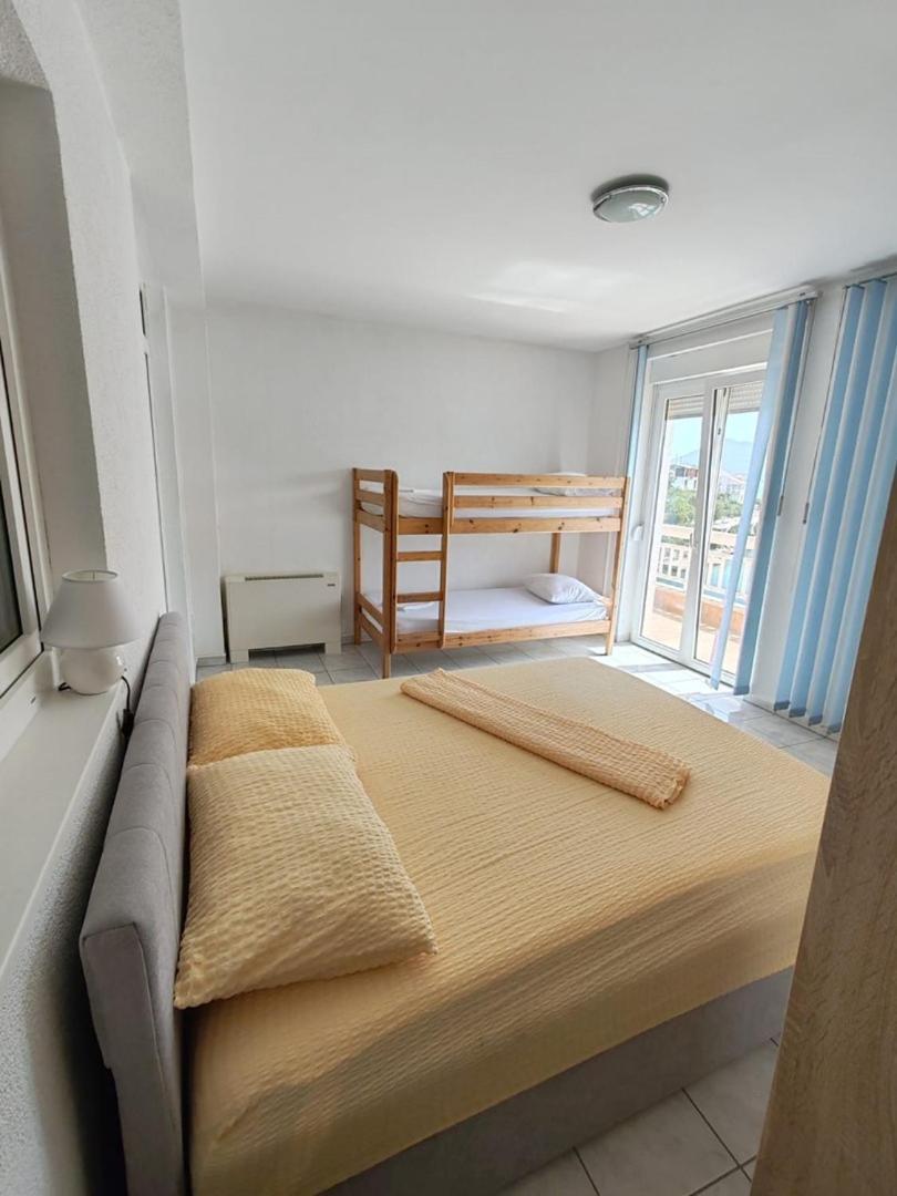 Villa Raguz Sa Privatnom Plazom I Garazom Neum Exterior photo