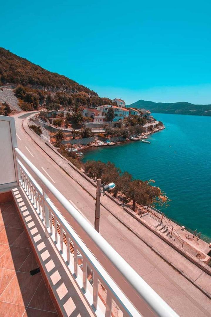 Villa Raguz Sa Privatnom Plazom I Garazom Neum Exterior photo